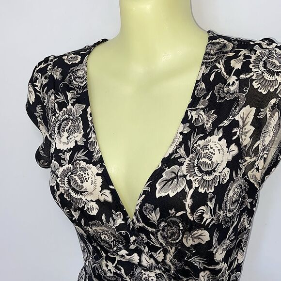 Diane Von Furstenberg Dress “Kye” Black White Wrap Dress Excellent Size 4 - Picture 2 of 9